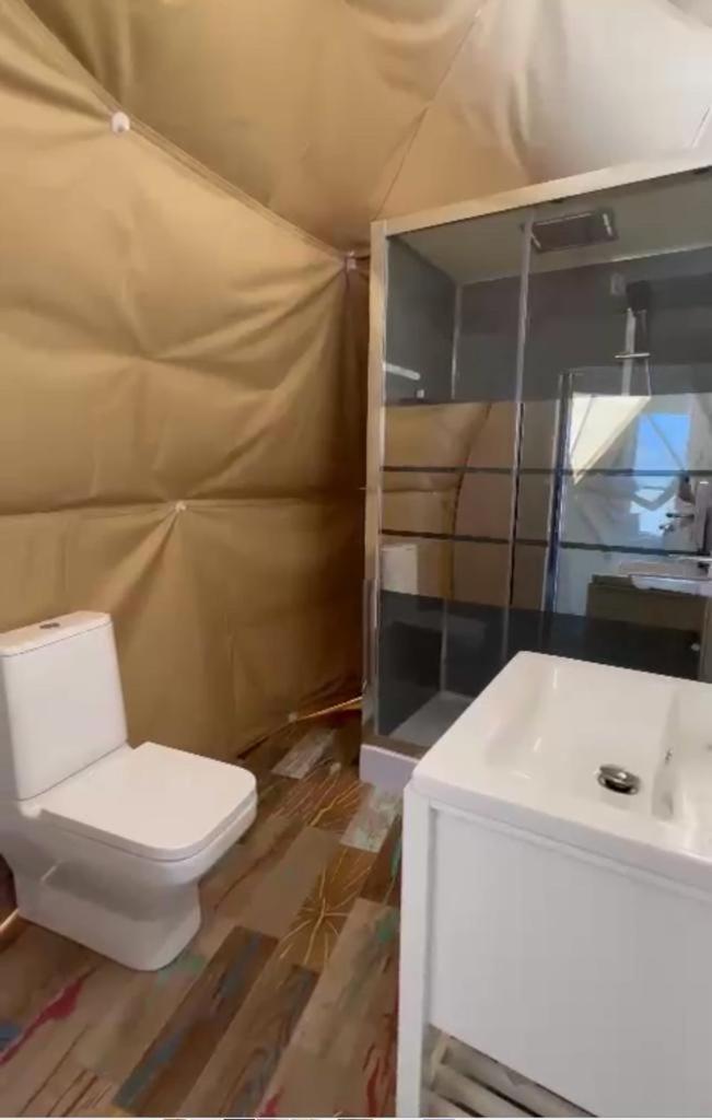 Вилла Caravans Park & Glamping Tents In The Vineyard Турда Экстерьер фото